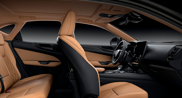 NX 450h+ galeria 001